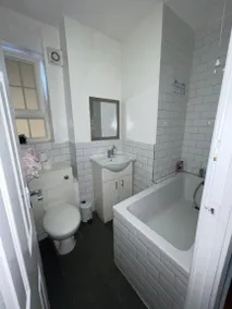 3 Bed Flat - Sleeps 6 - Parking - Wifi - Image 2