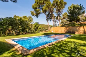 Familienorientiertes schönes Ferienhaus mit Garten, Pool und Terrasse | Gartenblick - Image 4