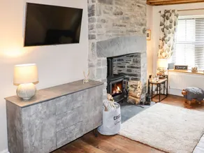 Fully equipped beautiful cottage with garden - Image 4