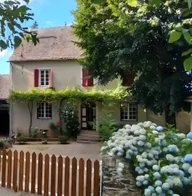 Children-friendly charming cottage with garden, barbeque & pool | Garden view | Good for workation | Pets are welcome - Image 3