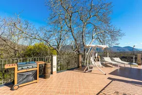 Villa with terrace & barbeque | Mountain view | Perfect for remote work - Image 3