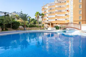 Family-friendly pleasant holiday apartment with garden, terrace & pool | City view | Close to the beach | Pet-friendly - Image 4
