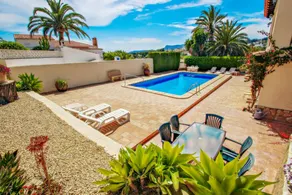 Agréable villa entièrement équipée avec terrasse, barbecue et jardin - Image 4