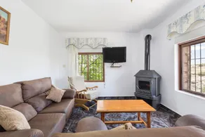 Apartment 'Villacalar Il' with Mountain View, Private Garden and Wi-Fi - Image 3
