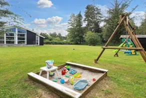 Holiday home with pool, terrace & barbecue - Image 4