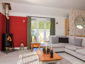 Fully equipped cottage with garden | Pet-friendly - Image 4
