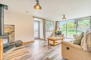 Family-oriented nice cottage with jacuzzi & garden | Pets allowed - Image 4