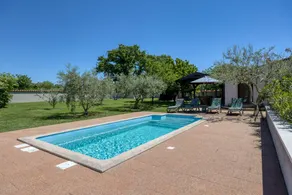 Holiday home with terrace, BBQ & private pool - Image 2