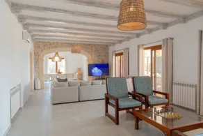 Family-friendly villa with garden, private pool & jacuzzi | Sea view | Good for workation - Image 5