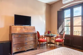 Room 'Ca N'arago 4' with Shared Pool, Wi-Fi and Air Conditioning - Image 2