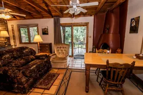 Charming Cabin Retreat: Fireplace and River Views in San Miguel County, NM - Image 4