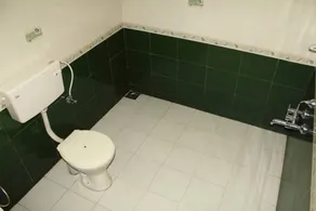 Private room with garden - Image 3