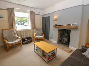 Fully equipped beautiful cottage with garden - Image 3