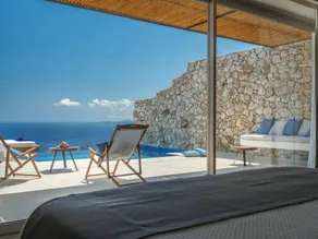 Apartment with pool - Image 3