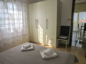 Wonderful flat with terrace, barbeque & pool | Sea view | Beach nearby - Image 3