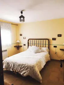 Aparthotel with garden, barbecue & pool | Mountain view - Image 2