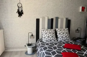 Dedicated room with BBQ, terrace & garden | Garden view - Image 5