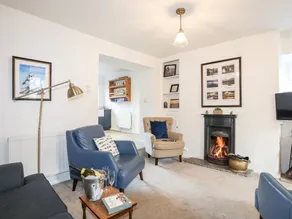 Cottage with garden - Image 3
