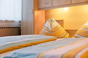 Ferienwohnung 'Waldheim Apt 5 6' mit Bergblick, Gemeinschaftsgarten und Wi-Fi - Image 4