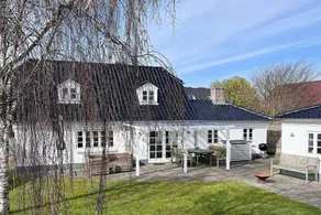 Fully equipped charming holiday home with terrace | Pets are welcome - Image 3
