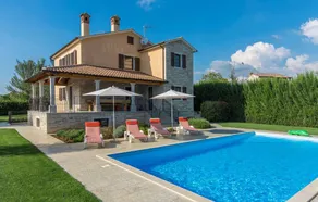 Modern villa with private pool and beautiful garden 25 km from Rovinj - Image 4