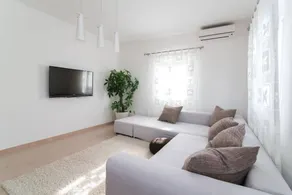 Appartement de vacances entièrement équipé avec terrasse | Vue sur l'eau - Image 4