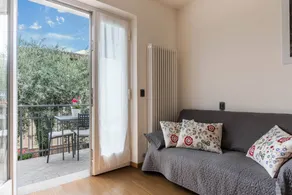 Flat with pool & garden | Mountain view - Image 4