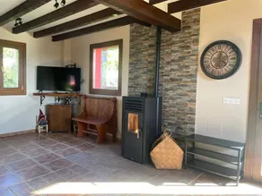Family-oriented beautiful house with BBQ, fast internet & garden | Mountain view | Perfect for remote work | Pets are welcome - Image 5
