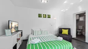 Flat with BBQ, terrace & garden - Image 3
