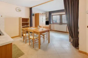 Appartement de vacances avec jardin et internet haut débit | Vue jardin | Près des pistes de ski | Avec animaux acceptés - Image 2