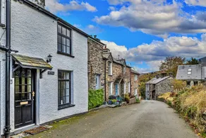 Spacious cottage with garden, BBQ & hot tub | Water view - Image 2