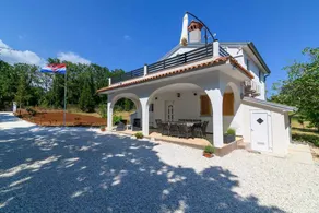 Villa mit Terrasse und Pool - Image 3