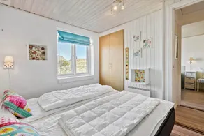 Holiday home with BBQ, sauna & terrace - Image 3