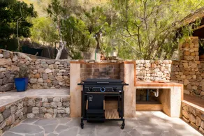 Villa with terrace, garden & pool | Garden view | Suitable for remote work - Image 2