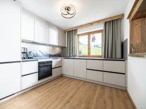 Chalet with terrace & sauna - Image 4