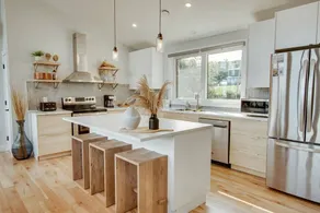 Stylish Coastal House with Cedar Sauna & Firepit Retreat in Port Mouton, Canada - Image 3