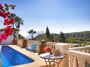 Komfortable Villa mit privatem Pool, 50 m vom Strand, Klimaanlage und WiFi - Image 2