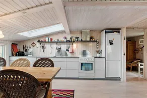 Fully equipped holiday home with barbecue & terrace | Close to the beach - Image 5