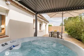 Wunderschöne Ferienunterkunft mit Garten, privatem Pool und Grill | Haustierfreundlich - Image 2