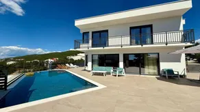 Fully equipped pleasant holiday home with terrace, pool & BBQ | Beach nearby | Pet-friendly - Image 2
