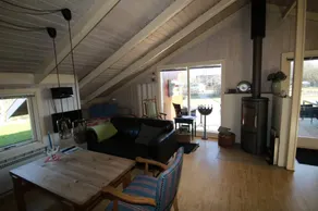 Family-friendly holiday home with terrace & sauna | Next to the beach | Pet-friendly - Image 4