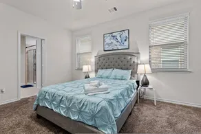 Fully equipped apartment | City view - Image 4