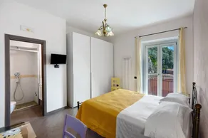 Room 'Camera Libeccio Sea View' with Sea View, Wi-Fi and Air Conditioning - Image 5