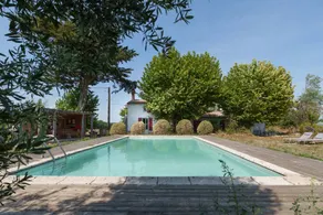 Charming Studio on a Farm with Shared Pool, Summer Kitchen, and Wi-Fi - Image 3