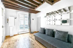 Apartment | Near Notre-Dame de Paris - Image 2