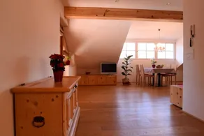Ferienwohnung mit Pool, Terrasse und Garten | Gartenblick - Image 2