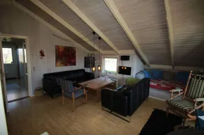Family-friendly holiday home with terrace & sauna | Next to the beach | Pet-friendly - Image 5