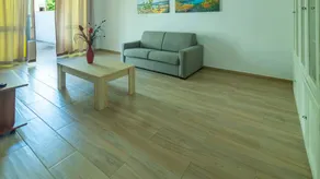 Holiday home with garden - Image 3
