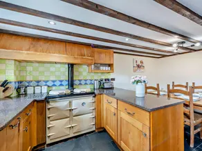 Fully equipped pleasant cottage with terrace, barbeque & jacuzzi | Pets allowed - Image 4