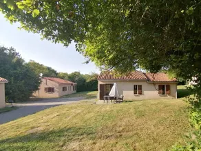 Child-friendly pleasant holiday home with terrace | Garden view | Next to the beach | Pets allowed - Image 5